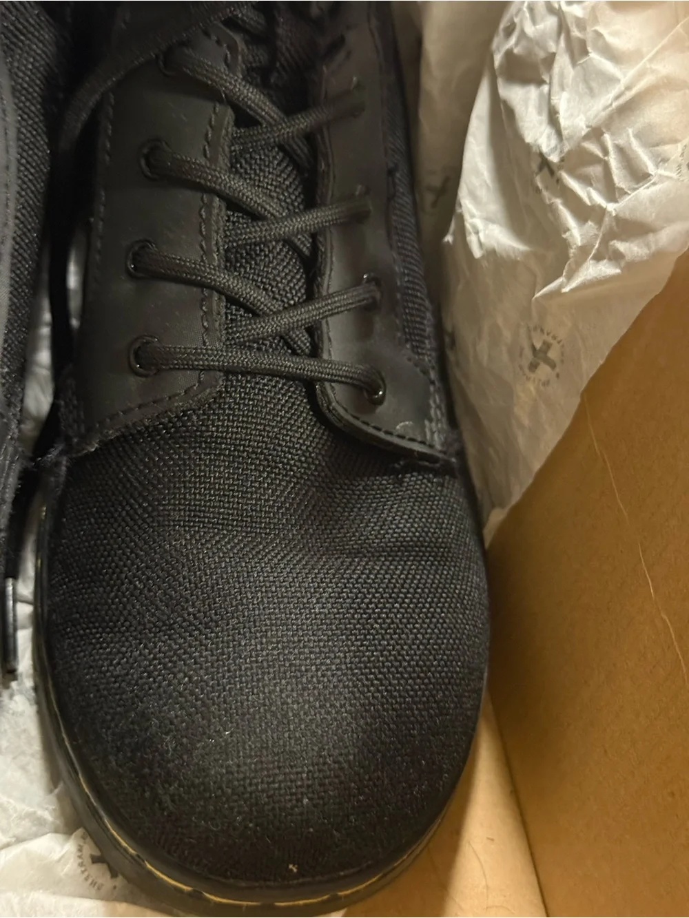 Unisex DR Martin light comfey